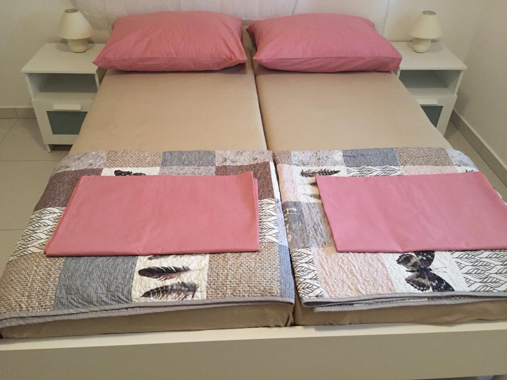 Apartmani Orhideja Раб Екстериор снимка